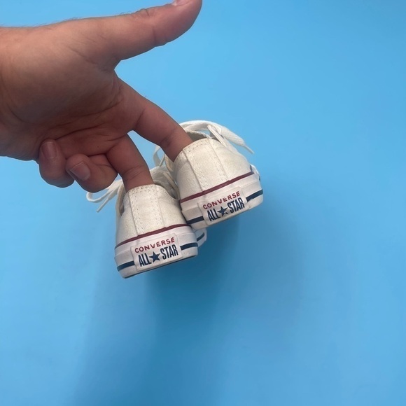 Converse Chuck Taylor Low Sneakers - Picture 3 of 5